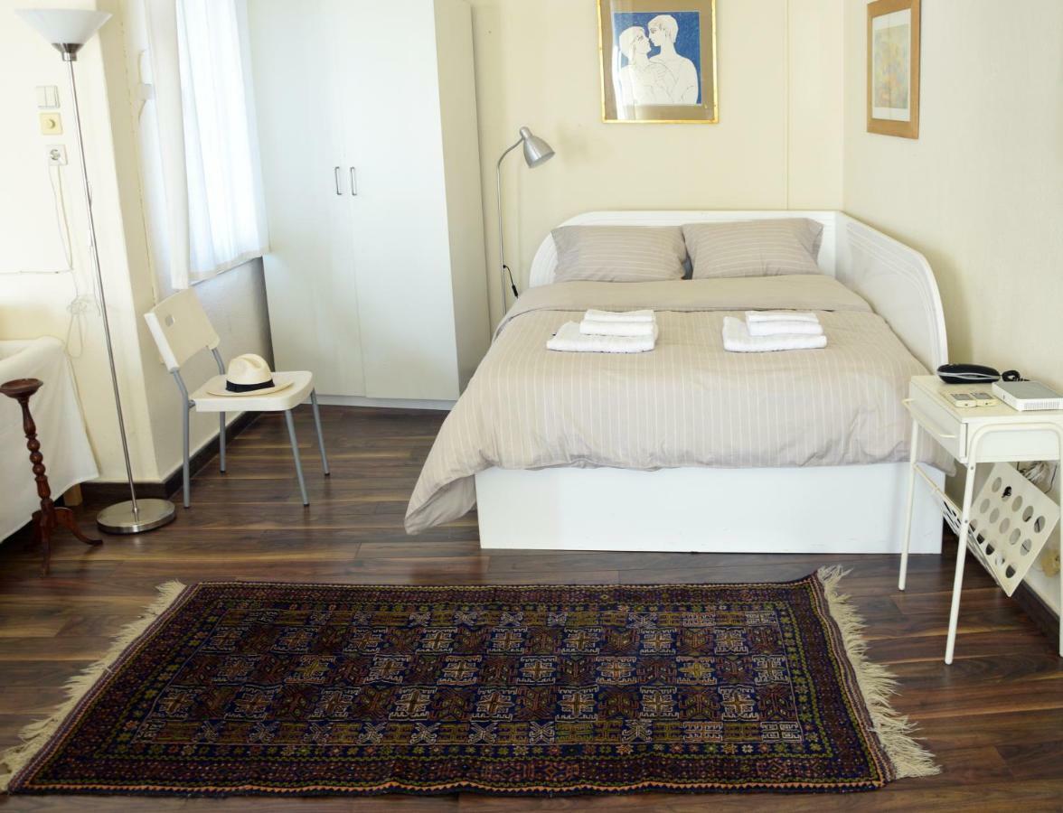 Apartment With Rooftop Terrace & Acropolis View เอเธนส์ ภายนอก รูปภาพ